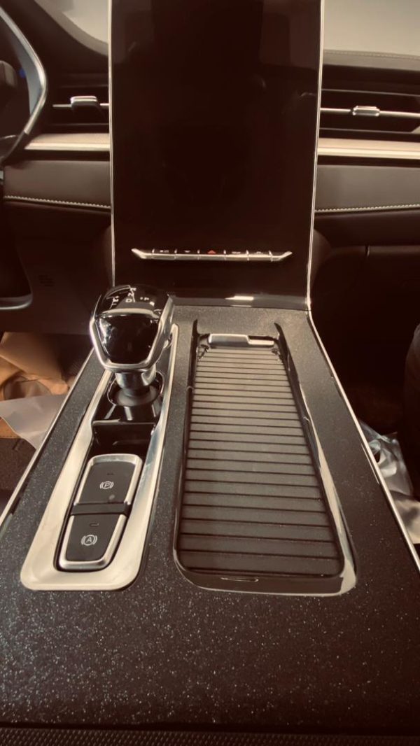 برچسب مانیتور و کنسول شاین جی7